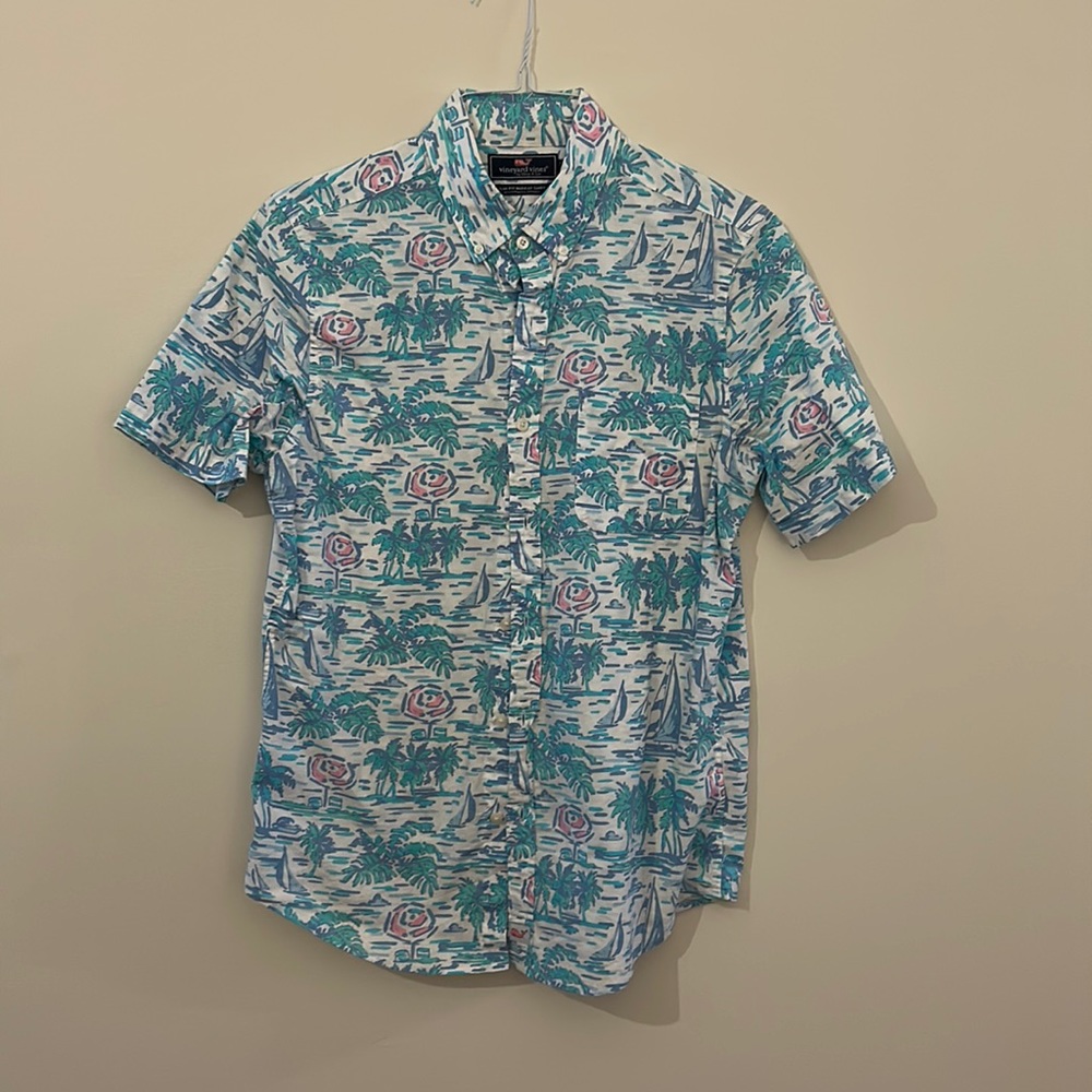Vineyard vines beach print shirt sleeve shirt